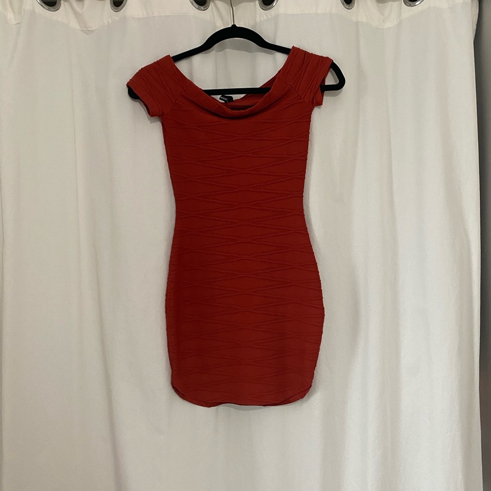 XS Windsor Off the Shoulder mini dress